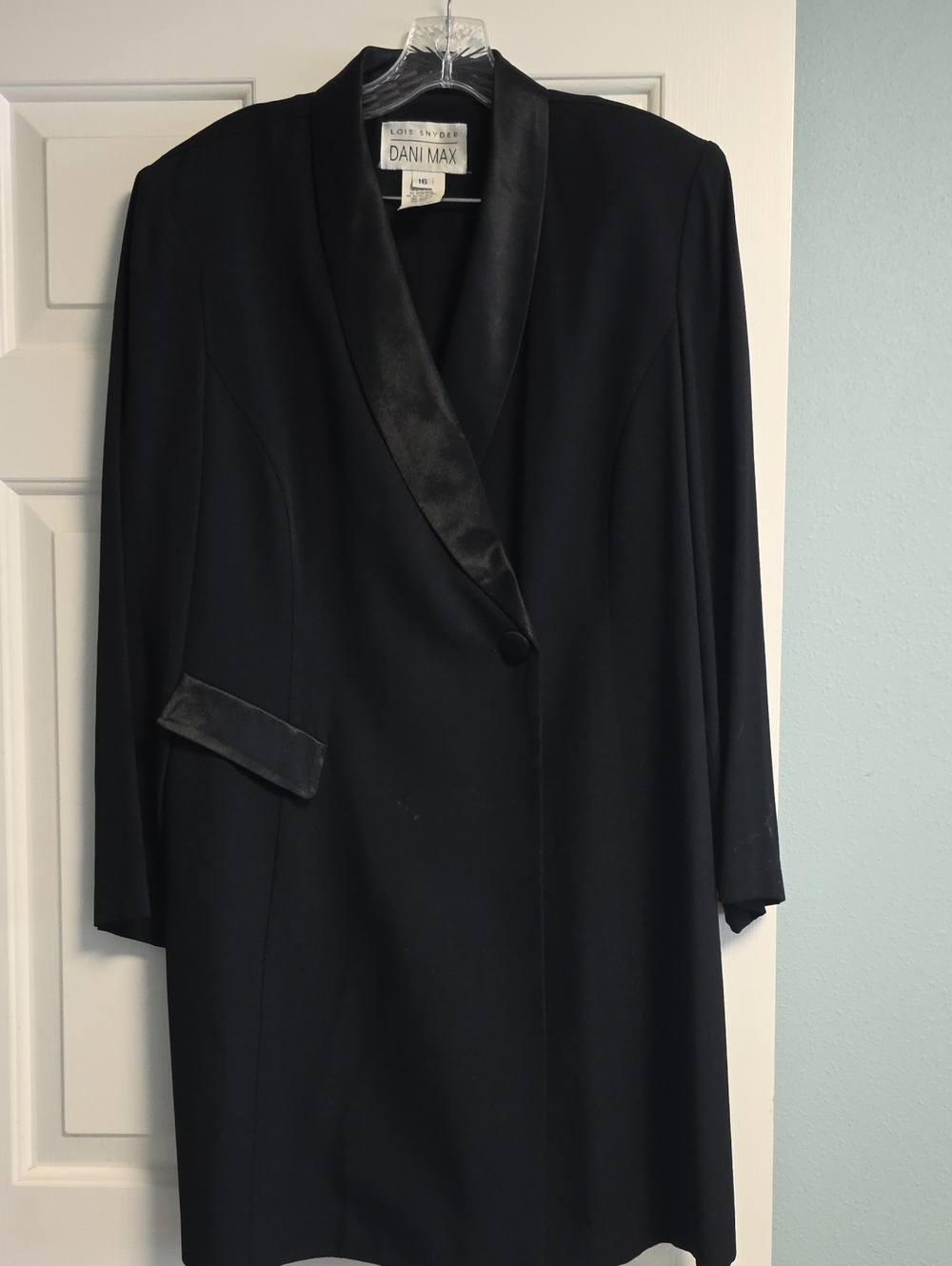 Dani Max Women's Black Satin-Trim Blazer And Slack Set